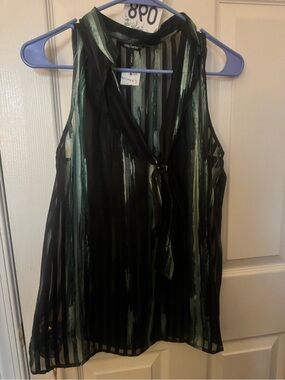 Daisy Fuentes Black and Green Sleeveless Tie-Neck Camisole
